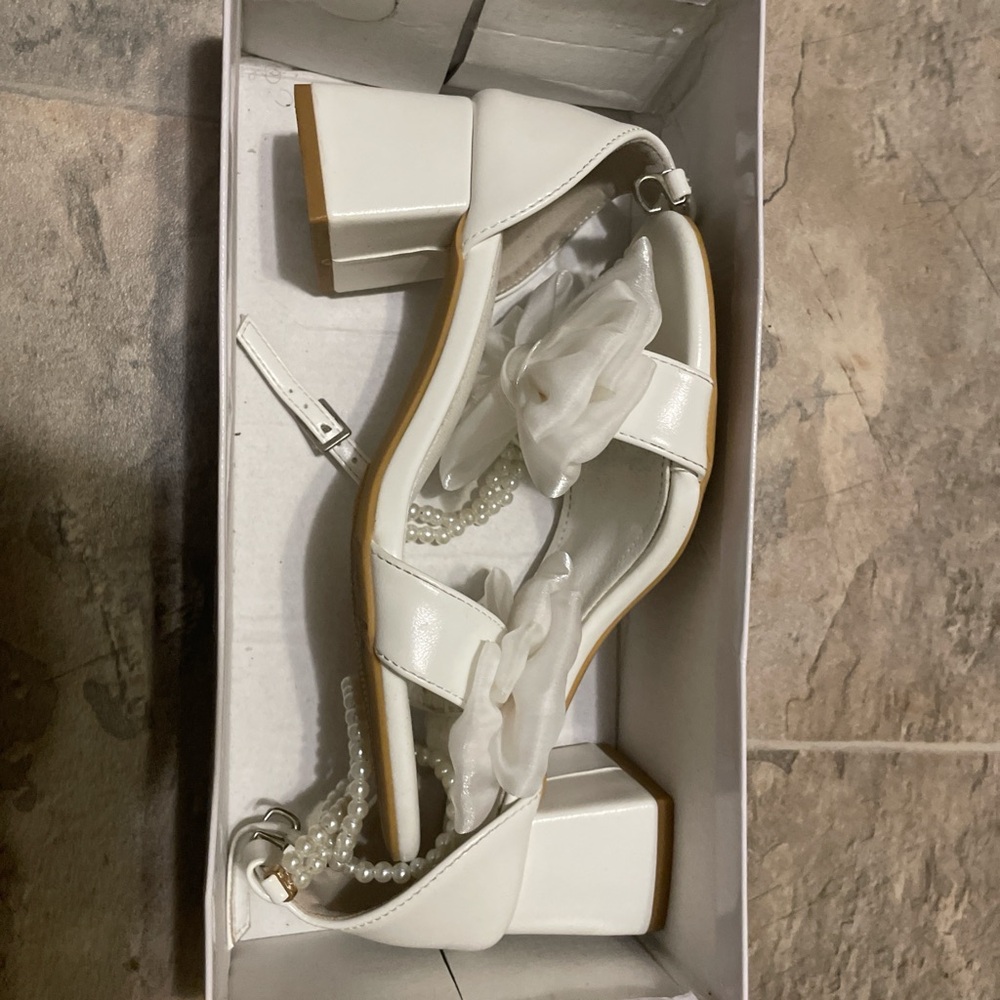 Chic White Women's Heels with Pearl Detail